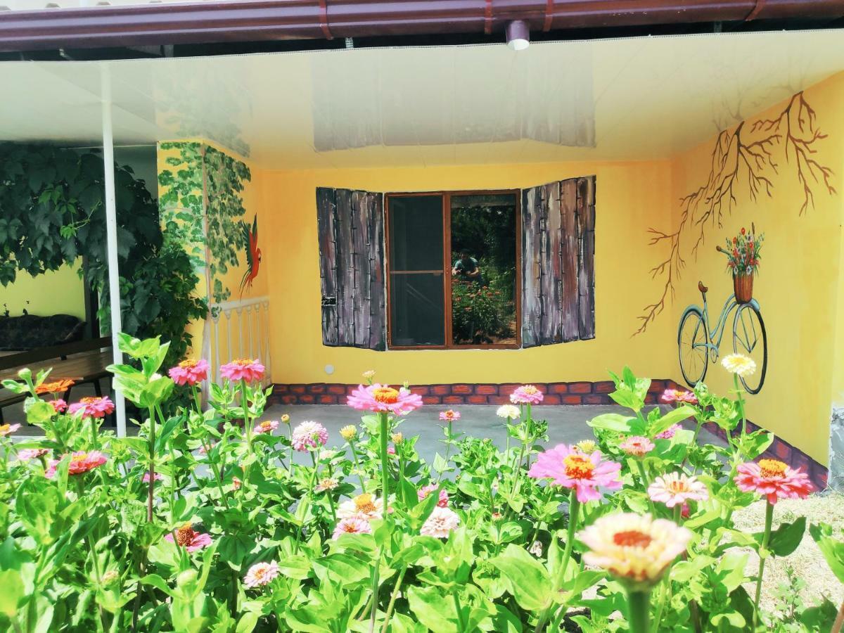 Happy House Chʼiva Exterior foto